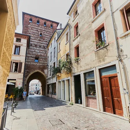Mansarda - Bassano Dieda Bassano del Grappa Exterior photo